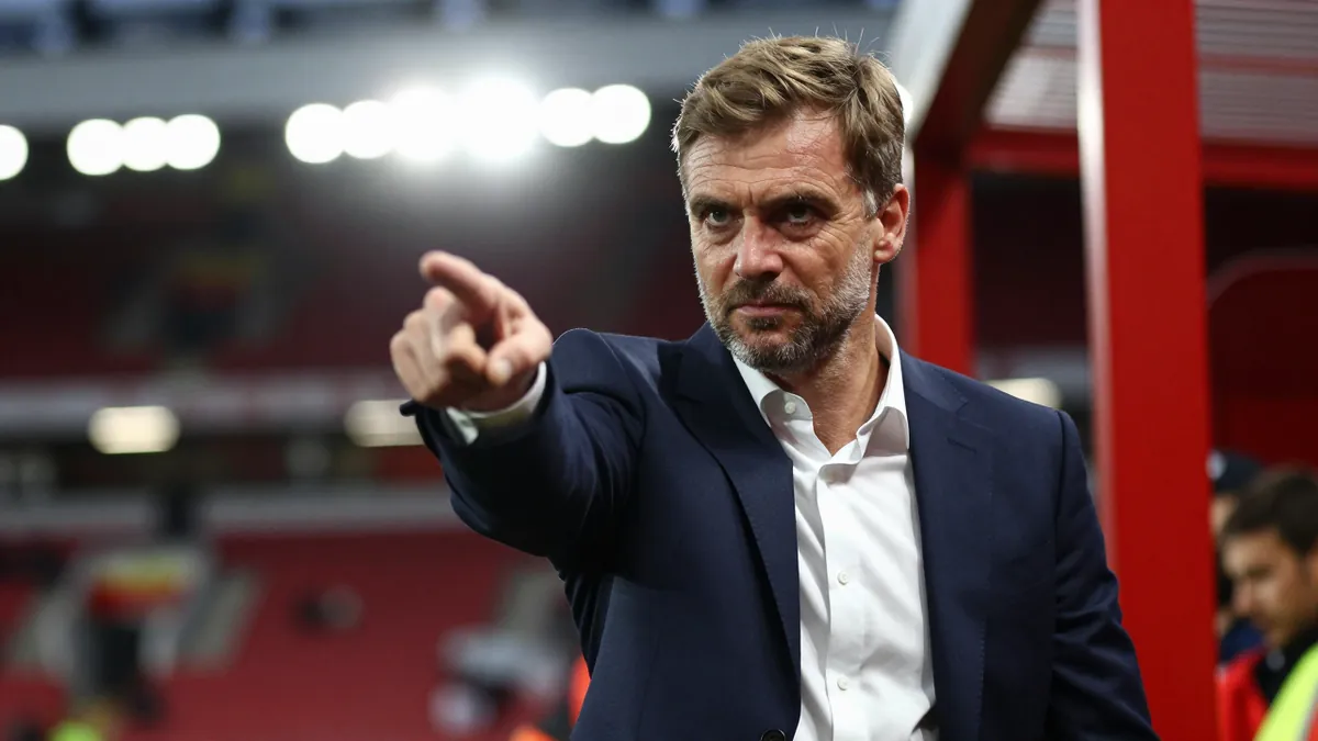 Carrick demands two more Manchester United signings before deadline