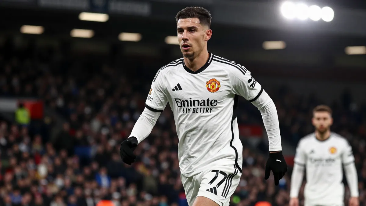 Anderson Set to Make Manchester United Debut