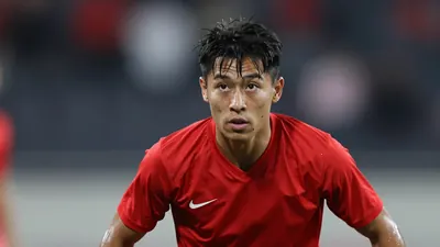 A report claims Manchester United may be forced to use summer signing Carlos Baleba in an unnatural left-back role during...