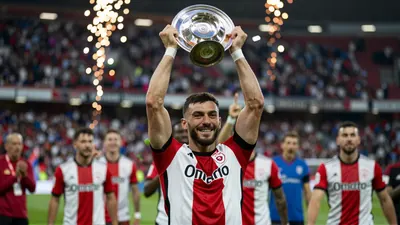 United chase No.9 striker to boost title chase this summer