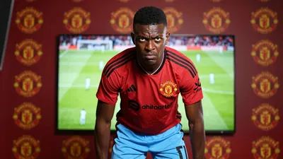 Hull secured their first Premier League victory against Manchester United with a 2-0 win, thanks to goals from Semi Ajayi...