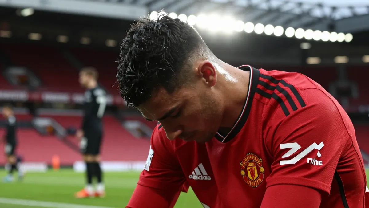 Manchester United's Premier League campaign started with a 2-0 loss at Hull City, dropping them to 16th place after one match