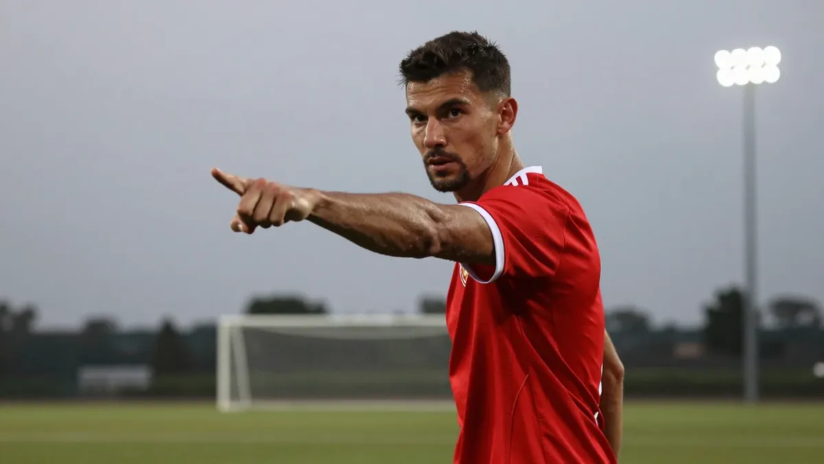 The former club captain says 'enough is enough' and calls for an immediate sale, citing the club's worst Premier League...