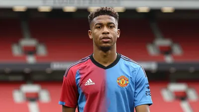 Manchester United are close to signing Cameroon midfielder Carlos Baleba from Brighton & Hove Albion in a deal worth £60+5m