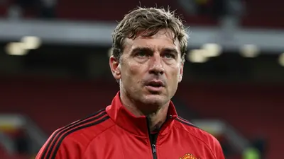 Manchester United manager Michael Carrick named an unchanged lineup for the Premier League trip to Everton, who started...