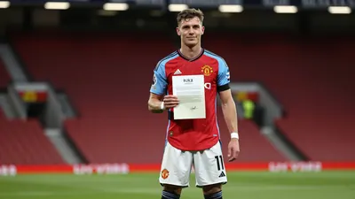 Manchester United to Sign Left Back This Week